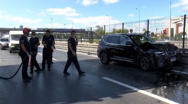 Avcılar'da trafiği kilitleyen kaza: 4 yaralı