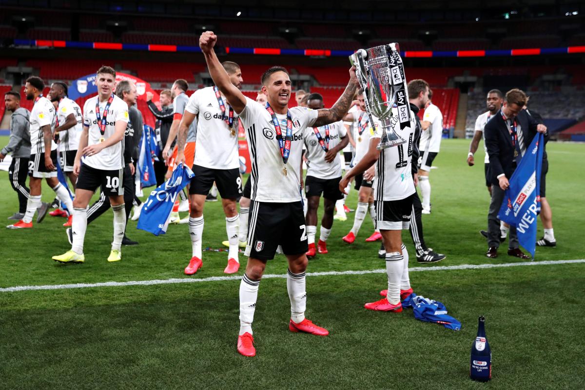 Fulham Premier Lig'e yükseldi