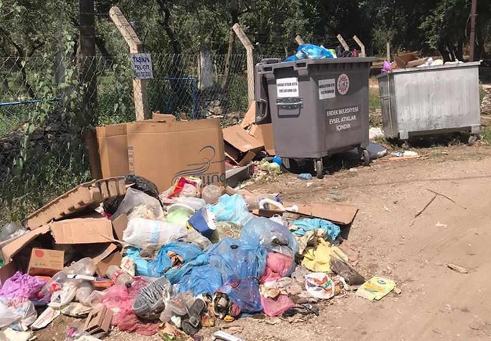Erdek, tatilcilerden sonra çöpten geçilmiyor