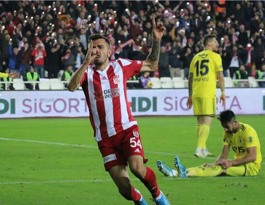 Galatasaray'da imzalar bu hafta atılıyor