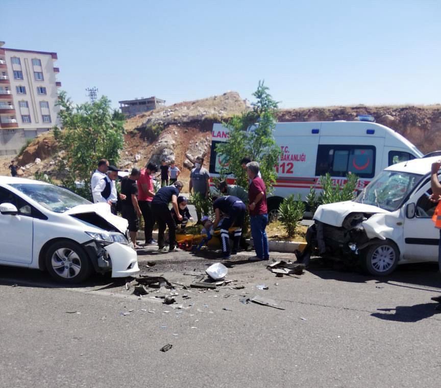 Siirt’te trafik kazası: 4 yaralı