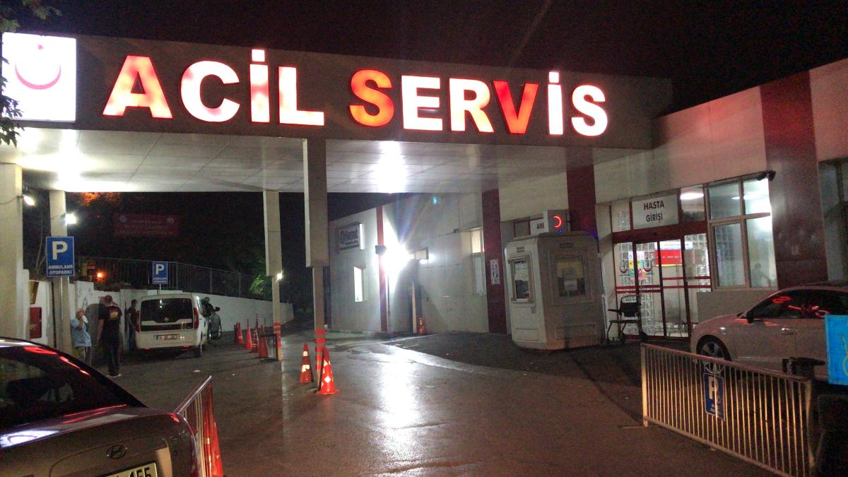 Bursa'da, eski sevgilisiyle görüşen genci bıçakladı