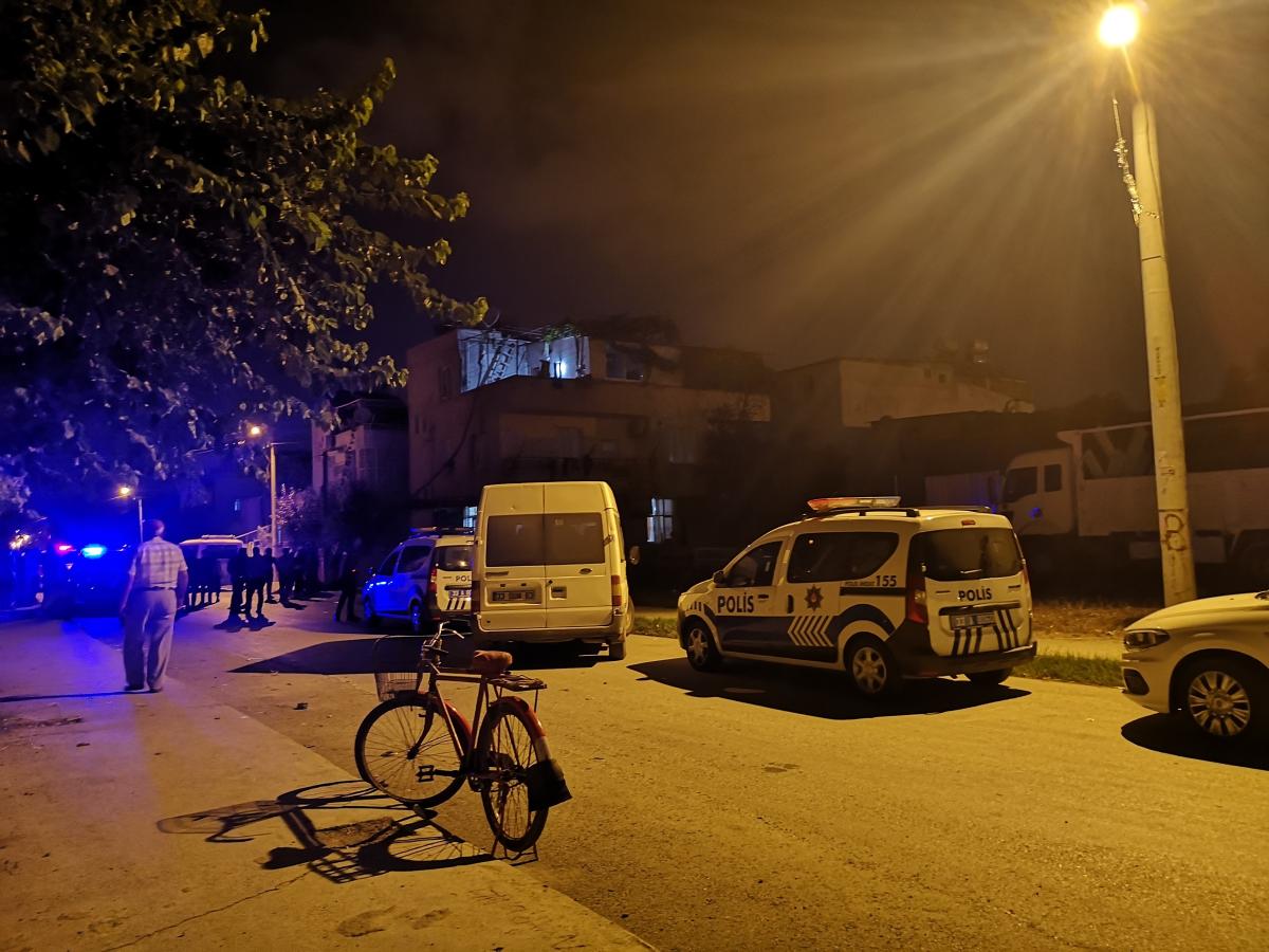 Mersin'de bir kişi babasını öldürdü