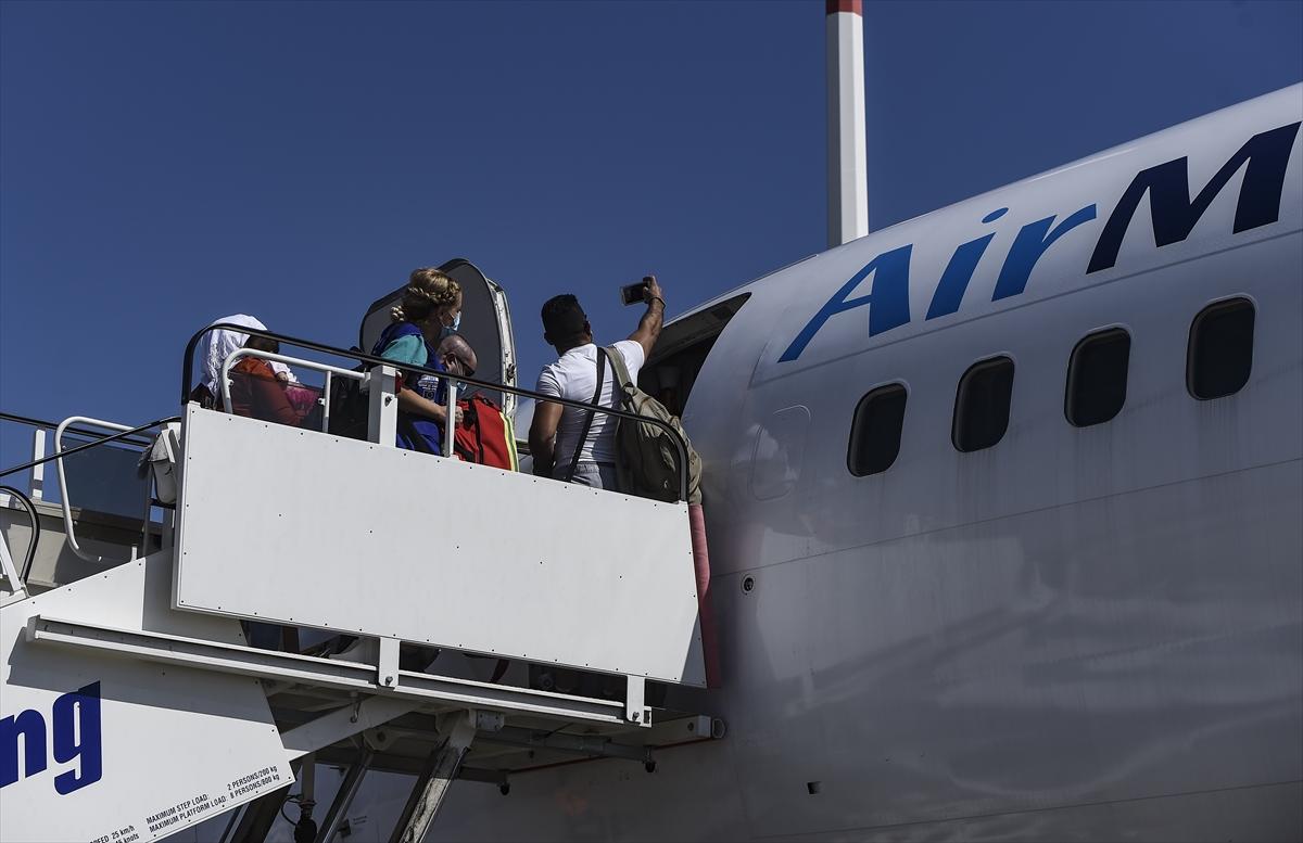 Yunanistan'daki Iraklılar ülkelerine dönüyor