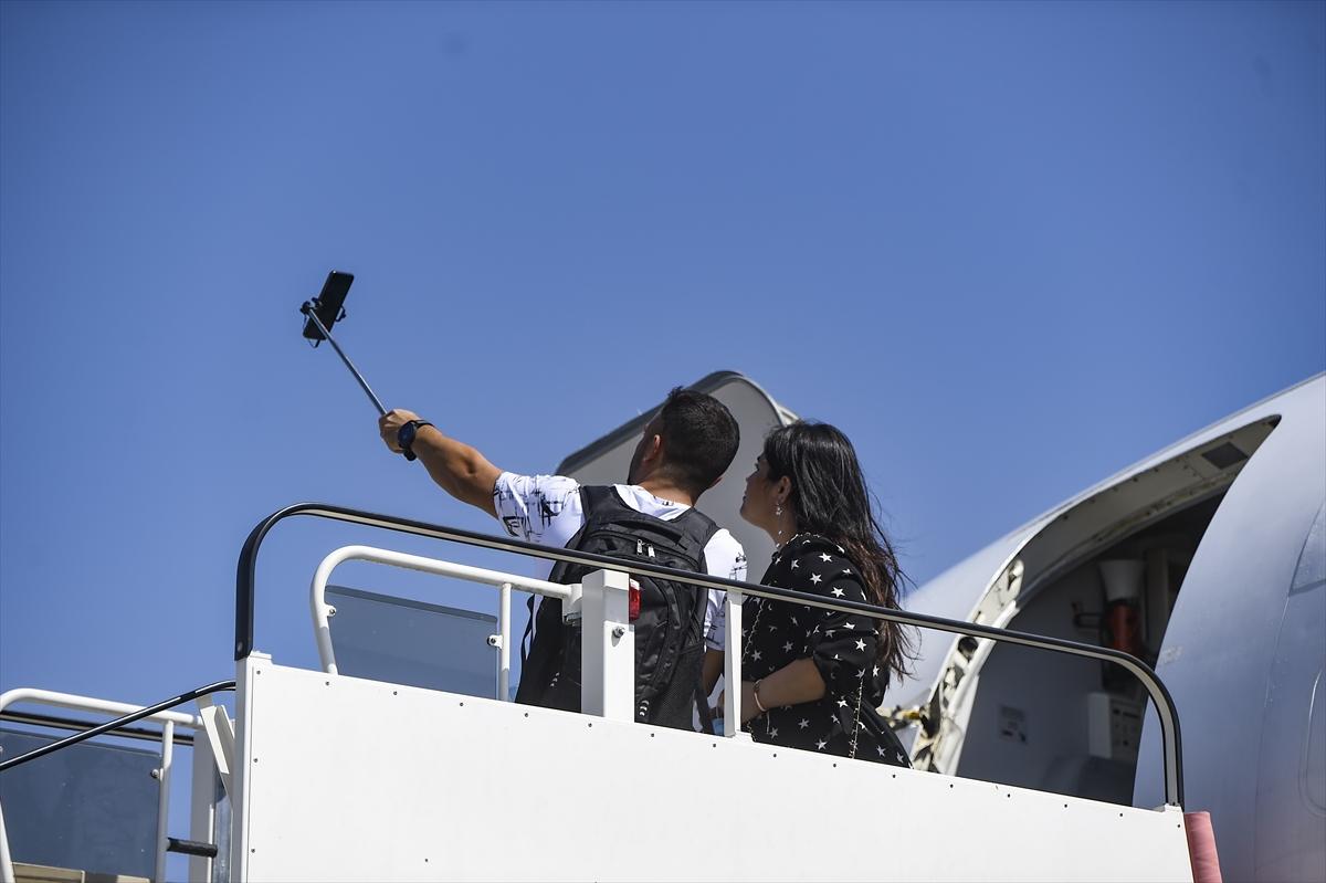 Yunanistan'daki Iraklılar ülkelerine dönüyor
