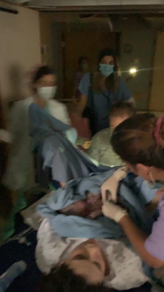 Beyrut'ta bir kadın patlamaya doğumhanede yakalandı