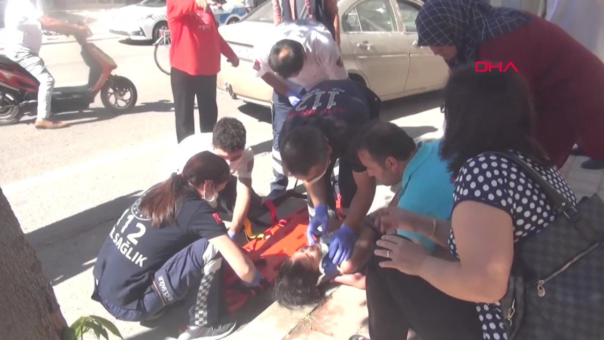 Karaman'da otomobil çarpınca kurtulacak mıyım diye ağladı