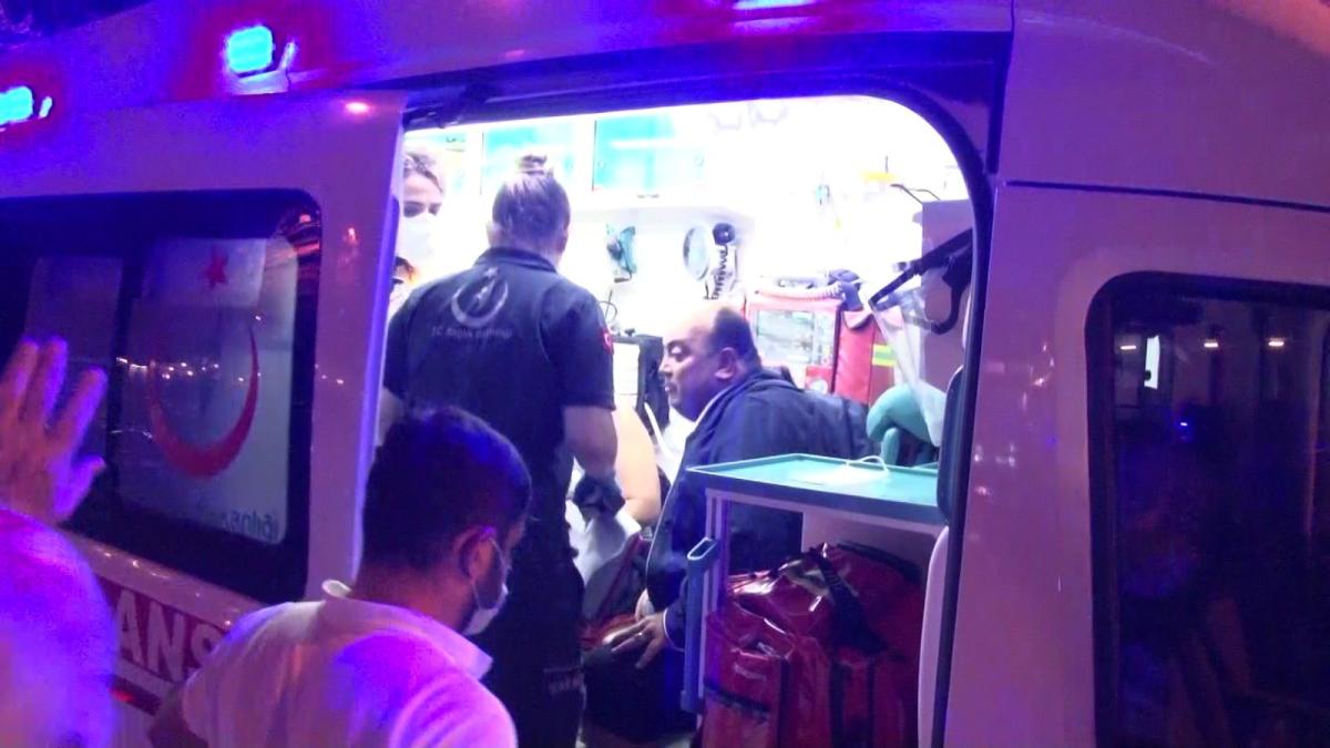 Ataşehir'de bir binada patlama meydana geldi