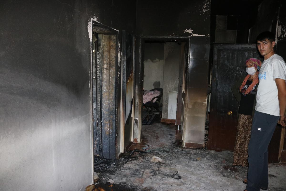 Diyarbakır'da patlayan klima, evi harabeye çevirdi