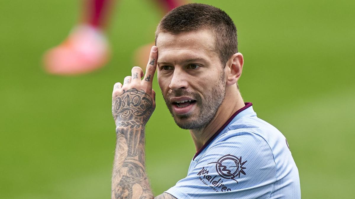 F.Bahçe Vedat'ın yerine Smolov'u getiriyor