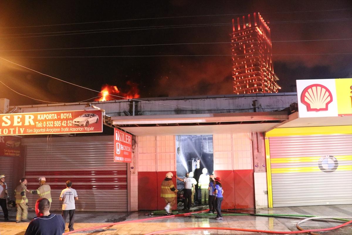 İzmir'de bir dükkanda yangın çıktı