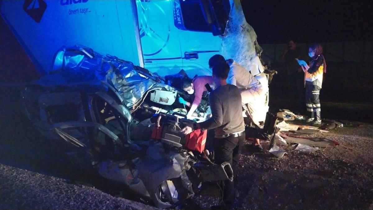 Kendi düğünü için Muş’a gidiyordu, kazada öldü