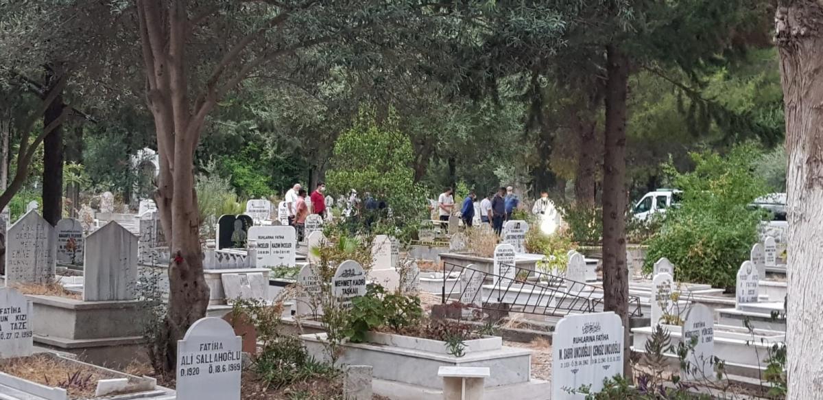 Hatay'da bir kişi kızını ve kendisini astı