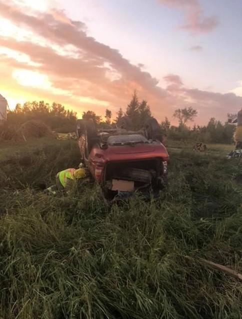 Kanada’da hortum, aracı içindekilerle savurdu: 2 ölü