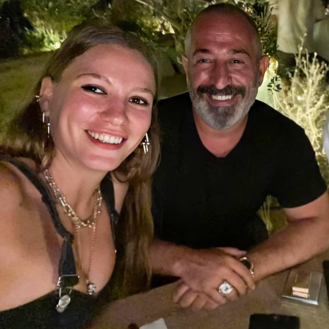 Cem Yılmaz ile Serenay Sarıkaya'dan barışma fotoğrafı