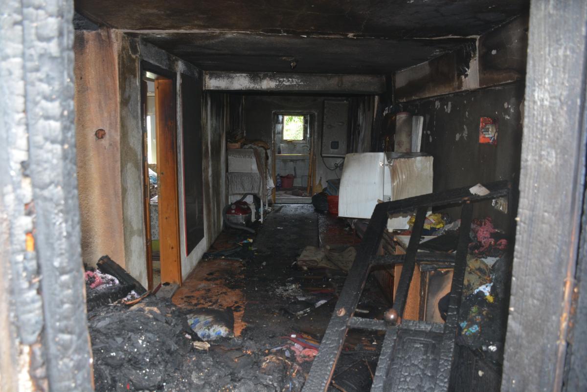 Sinop’ta 2 katlı ev küle döndü