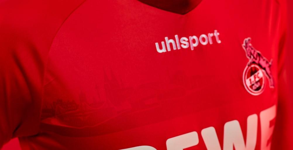 Köln'ün formasında Köln Merkez Camii de yer aldı