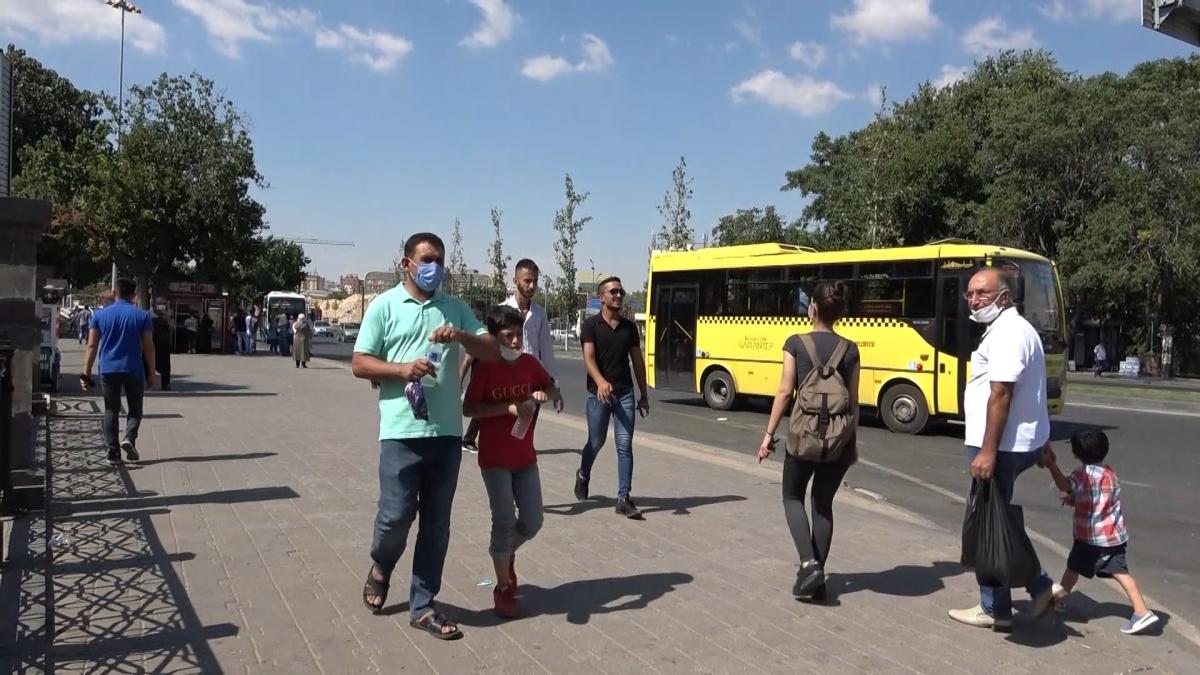 Gaziantep, salgını dikkate almamaya devam ediyor