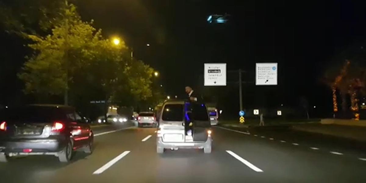 Bursa'da tehlikeli düğün konvoyu