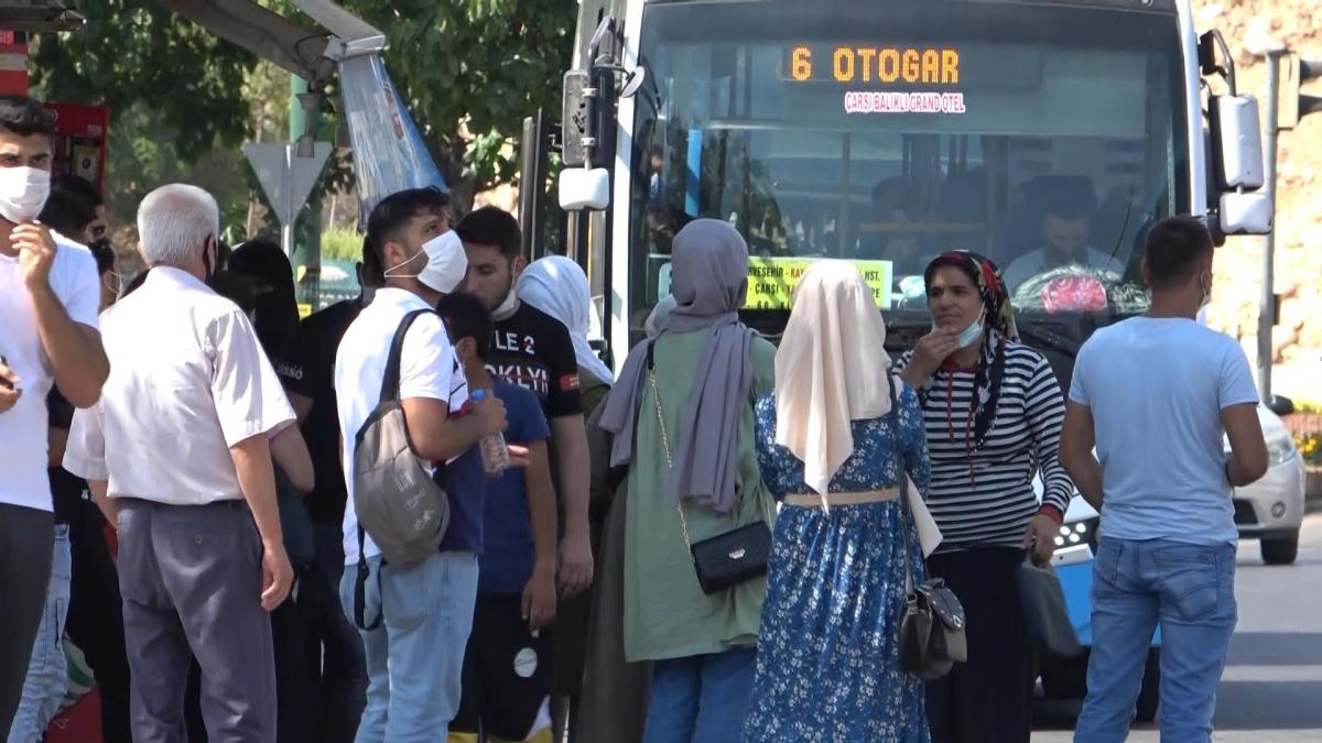 Gaziantep, salgını dikkate almamaya devam ediyor