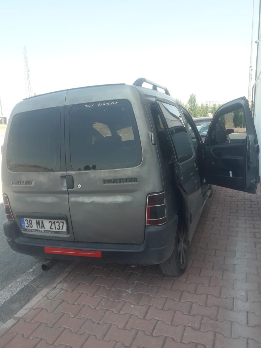 Bursa'da tehlikeli düğün konvoyu