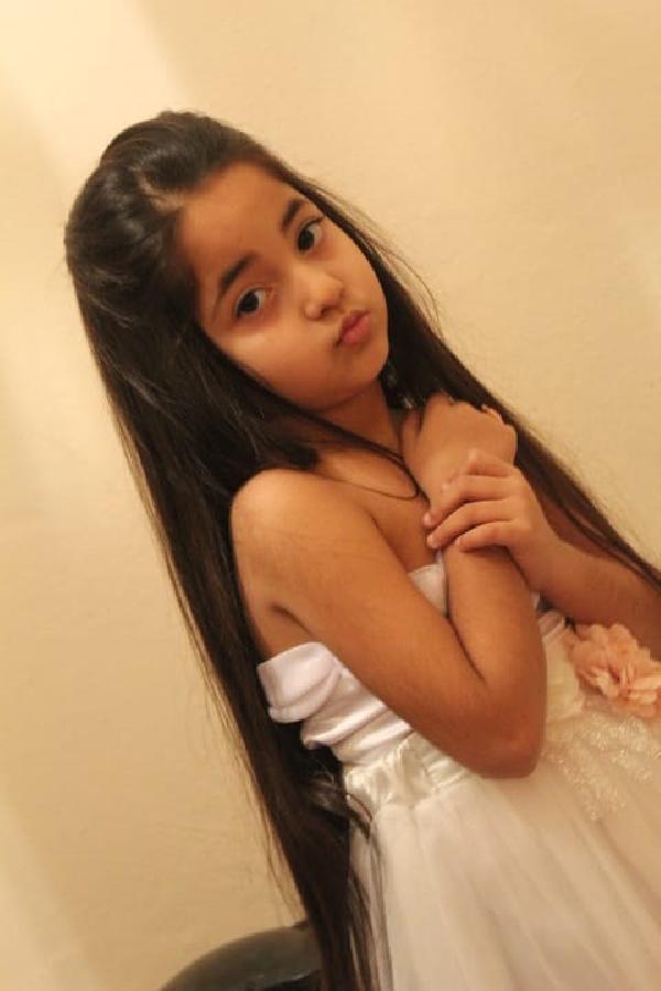 Hatay'da 8 yaşındaki Dilan’ın cenazesini annesi aldı