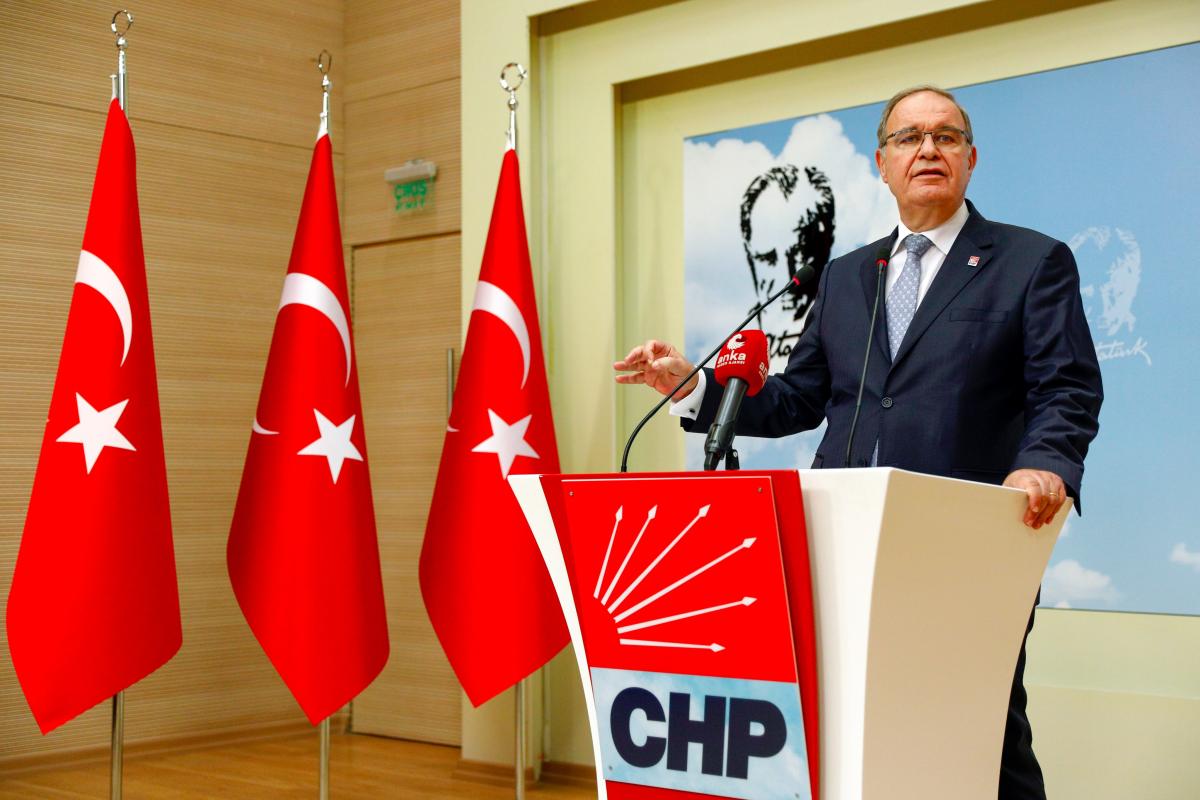 CHP'li Faik Öztrak'tan hükümete Mısır çağrısı