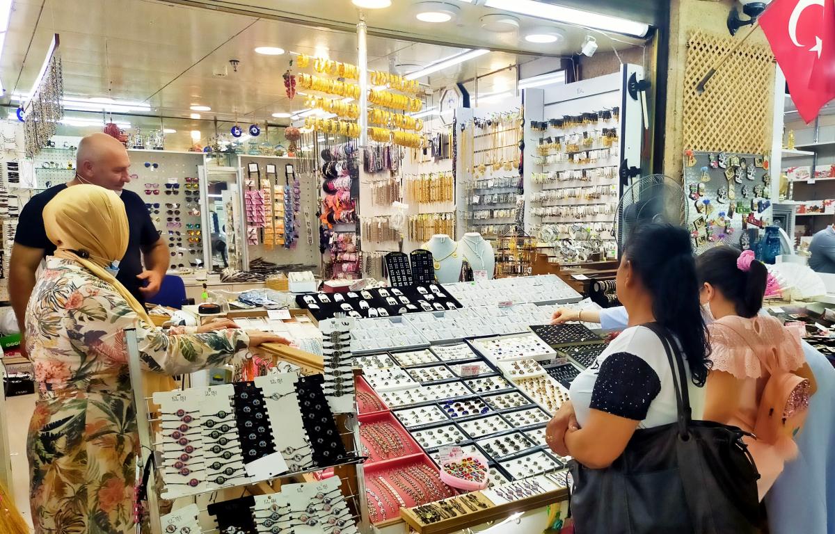 Fiyatlar arttı, düğünlerde imitasyon takılara rağbet var