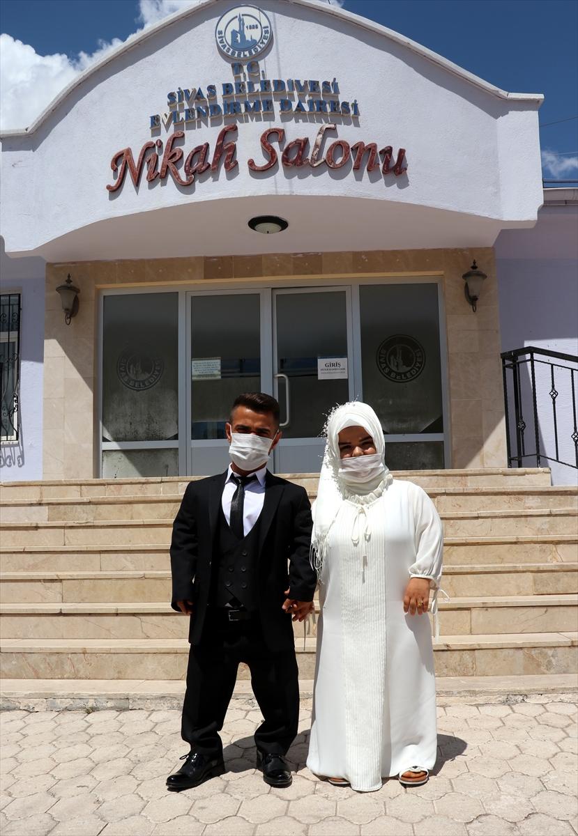 Türkiye şampiyonu 'Cep Herkülü' evlendi