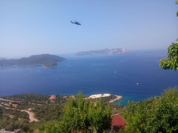 Türk hücumbotu Kaş'ta, Yunan hücumbotu Meis Adası'nda