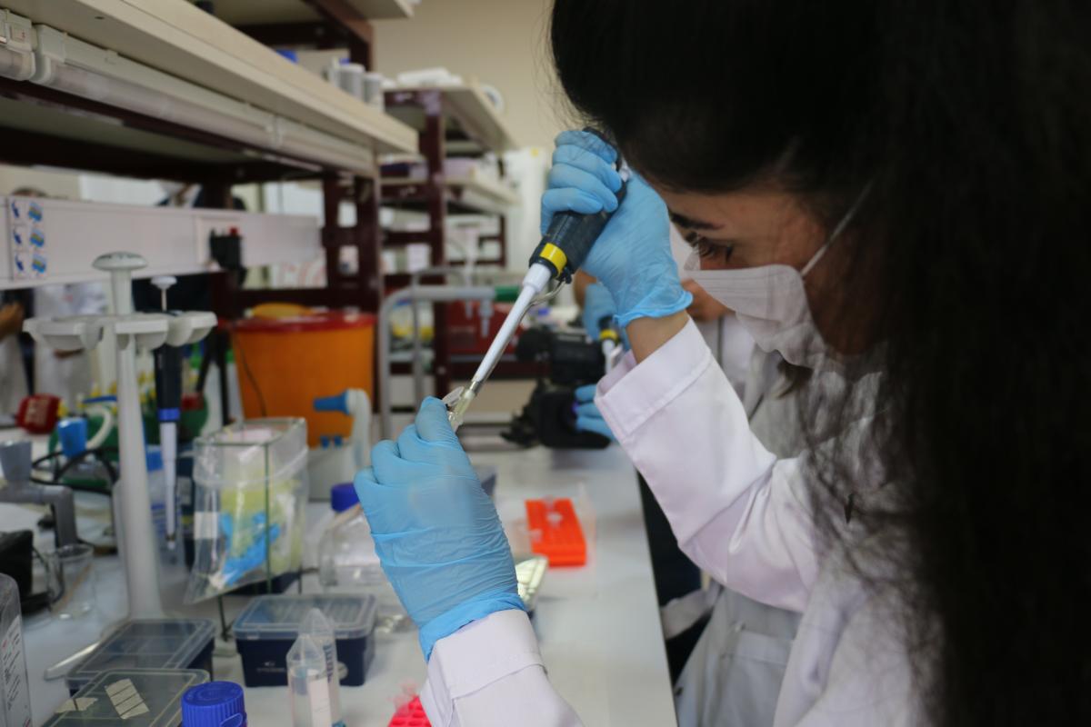 TÜBİTAK Başkanı koronavirüs aşısı için tarih verdi