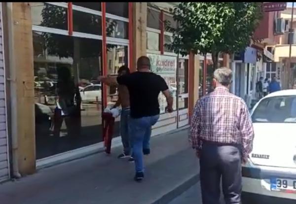 Edirne'de akli dengesi bozuk kişi, yayaya saldırdı