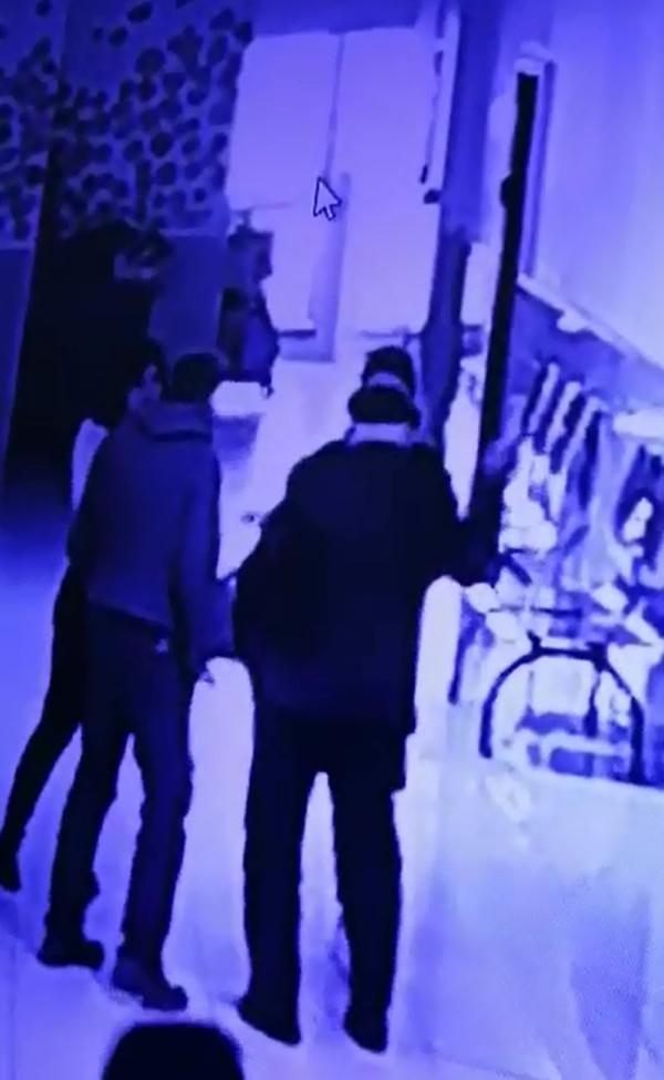 Antalya'da kadın avukata, adliye koridorunda tokat