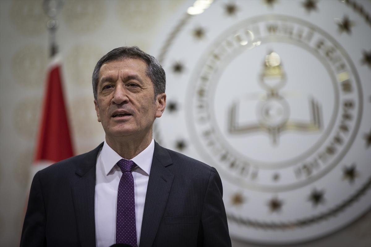 Ziya Selçuk okulların açılışıyla ilgili kararı açıkladı