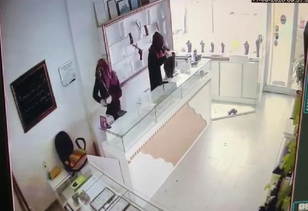 Adana'daki kuyumcu soygununun görüntüleri ortaya çıktı