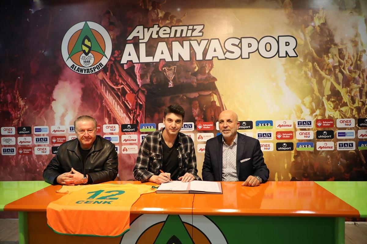 Cenk Gönen, Denizlispor ile anlaştı