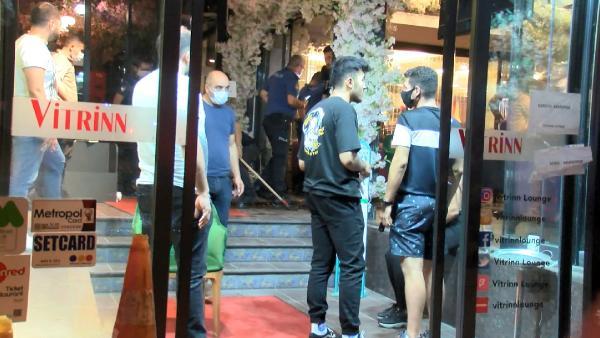 Maltepe'de kafeye silahlı baskın: 3 yaralı