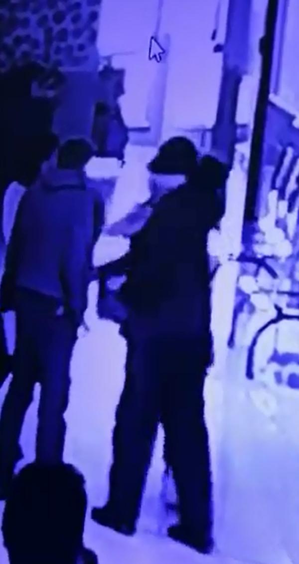 Antalya'da kadın avukata, adliye koridorunda tokat