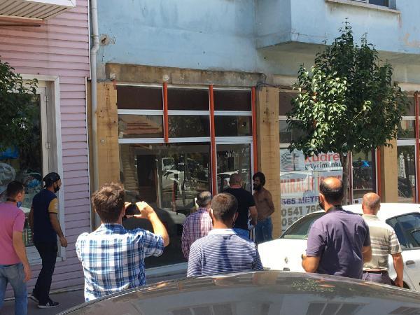 Edirne'de akli dengesi bozuk kişi, yayaya saldırdı