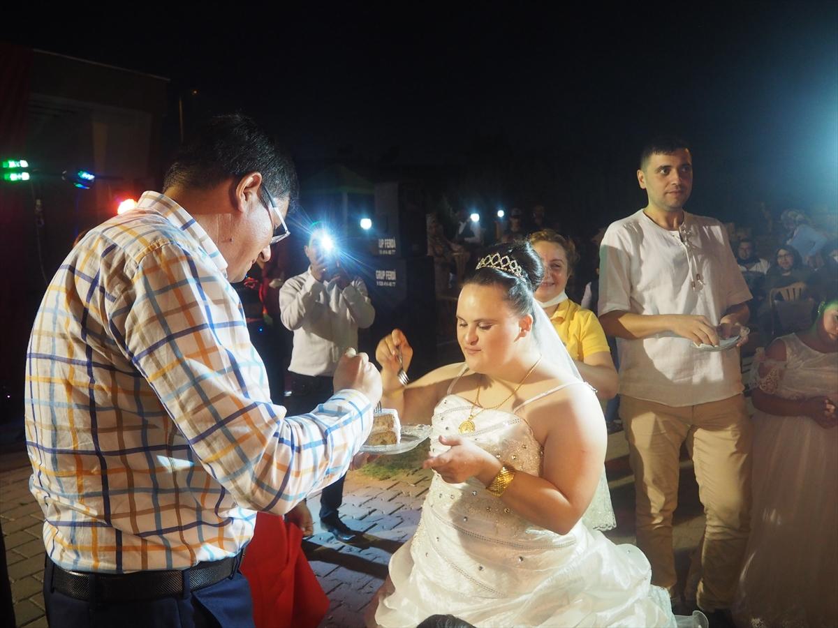 Aydın'da down sendromlu Hande için temsili düğün