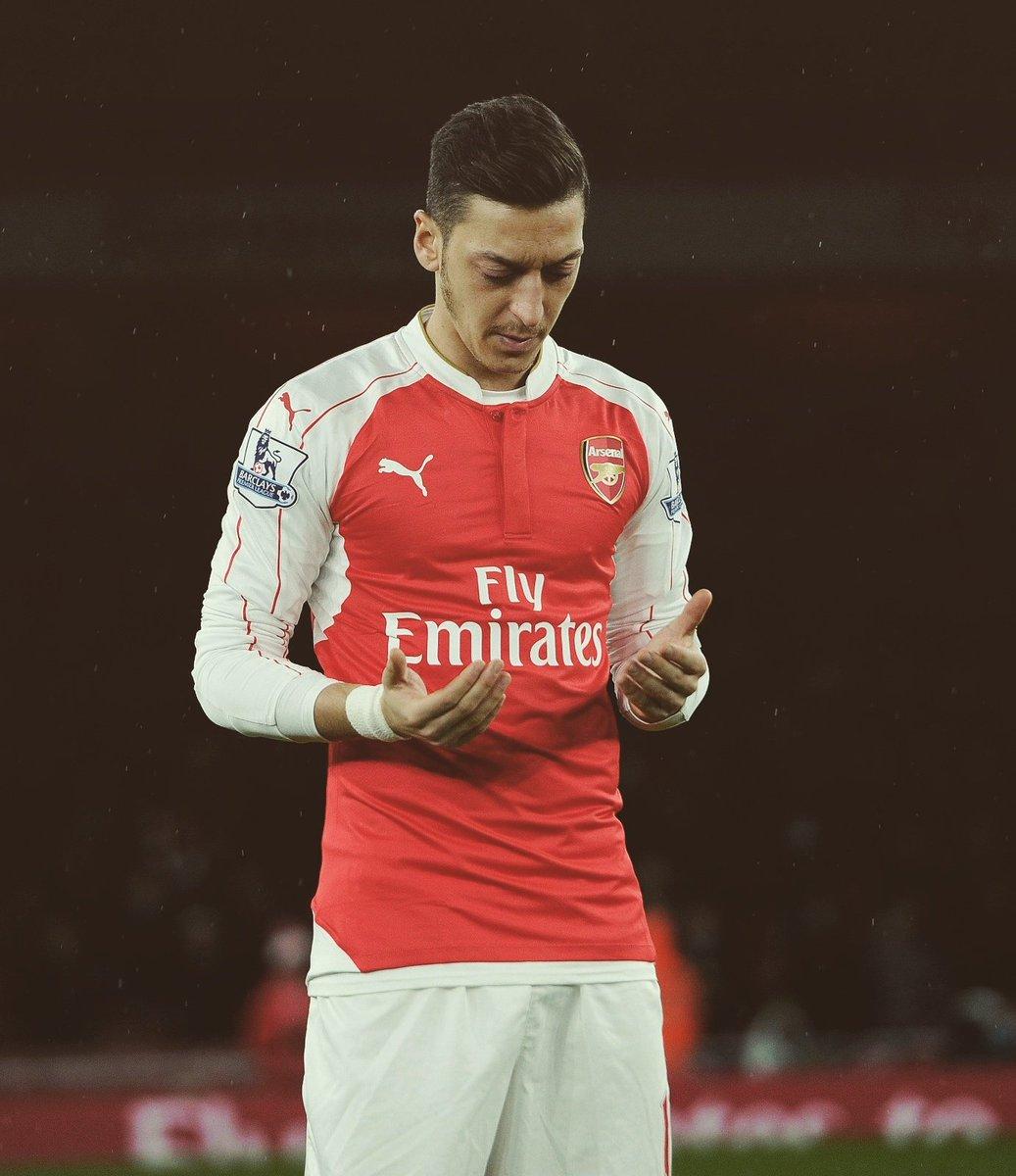 Mesut Özil: Keşke aynı şey Müslümanlar için de yapılsa