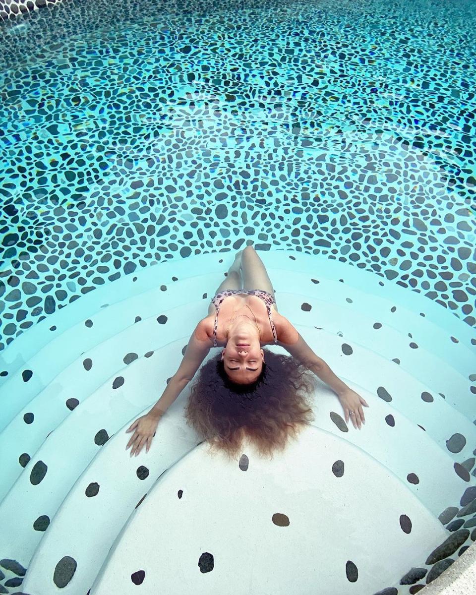 Dilan Çıtak Tatlıses'ten mayolu fotoğraf