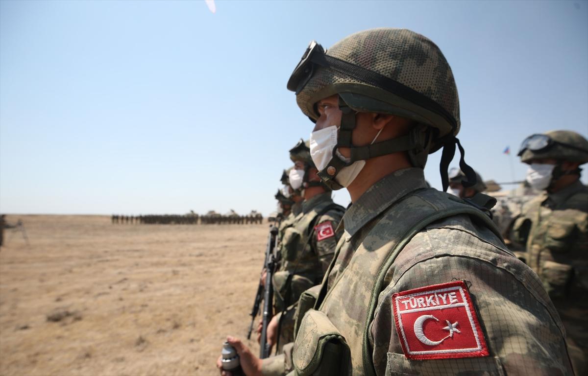 Bakan Akar: Ermenistan'a karşı Azerbaycan'ın yanındayız