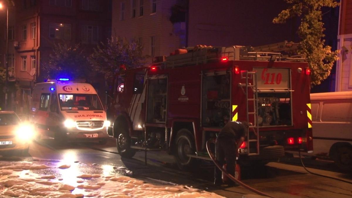 Üsküdar'da alkollü gençler kaza yaptı