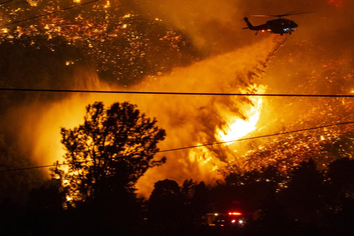 Los Angeles yakınlarında orman yangını