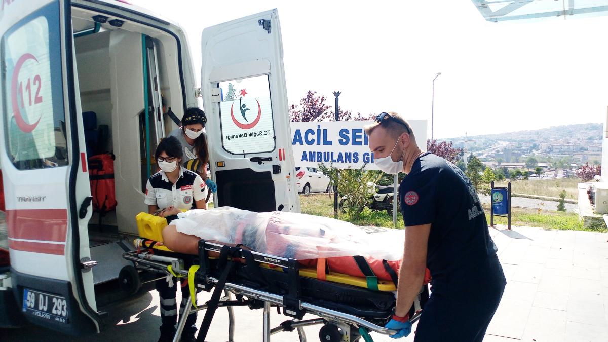 Tekirdağ'da çarptıkları motosikletlileri darbettiler