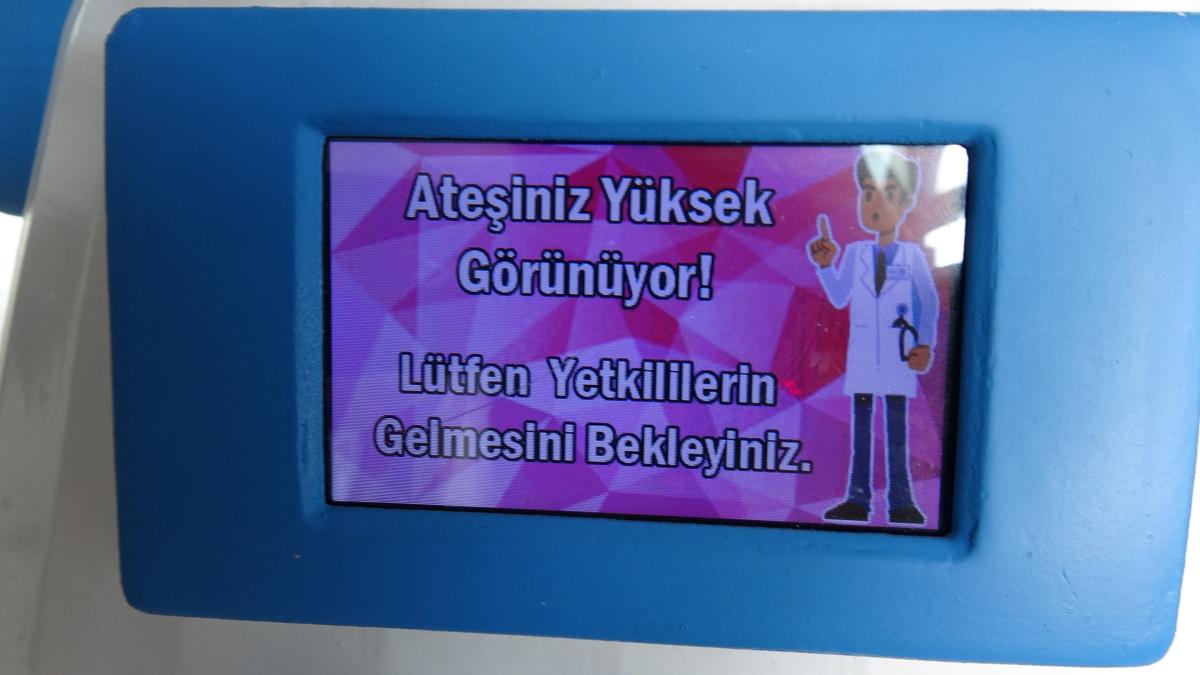 Ordu'da virüs salgınına karşı ateş ölçen robot üretildi