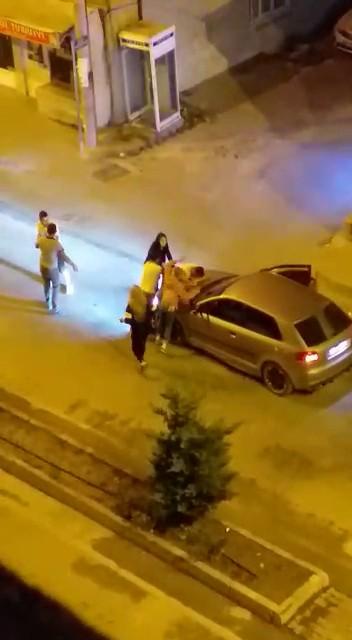 Bolu'da cami duvarına tuvaletini yapan şahıs olay çıkardı