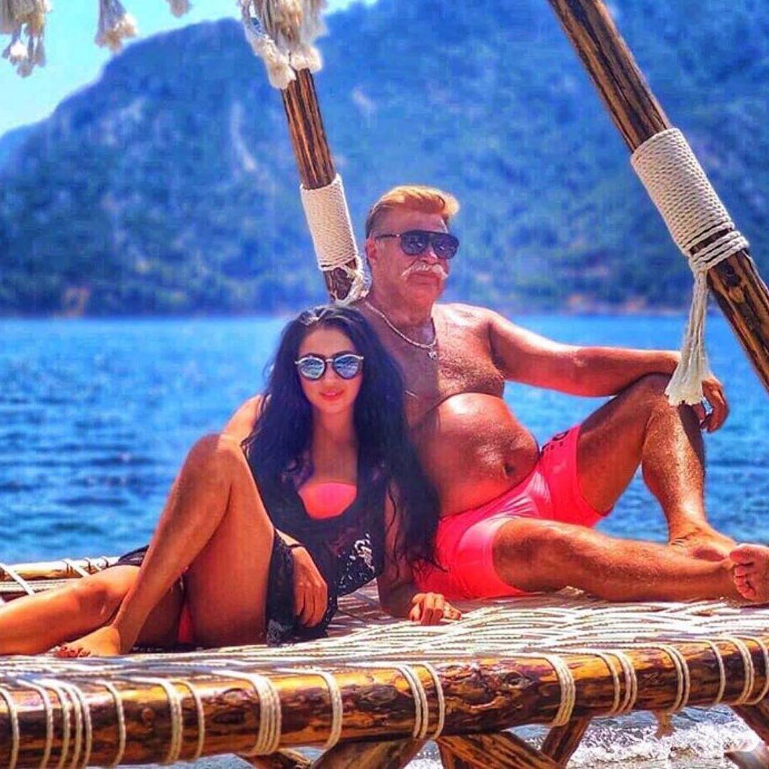 Nuri Alço, balayında