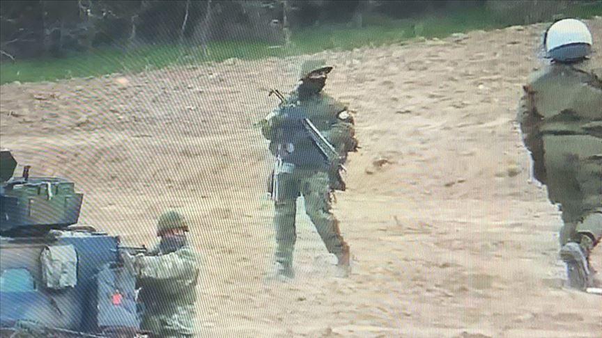 Yunan askerleri Türk köyünde tatbikat yaptı